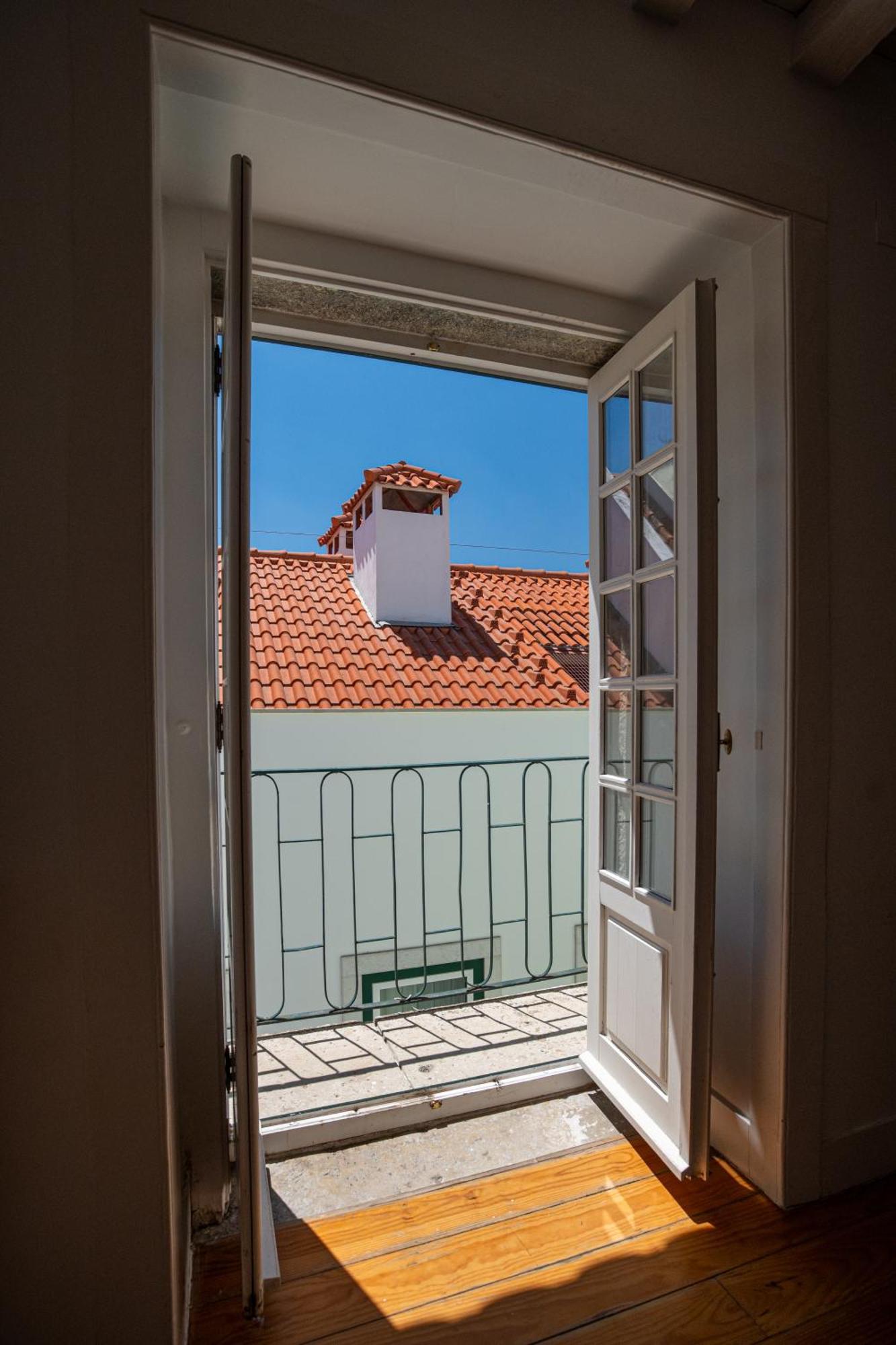 Spacious & Luxurious Penthouse In The Heart Of * Lisbon