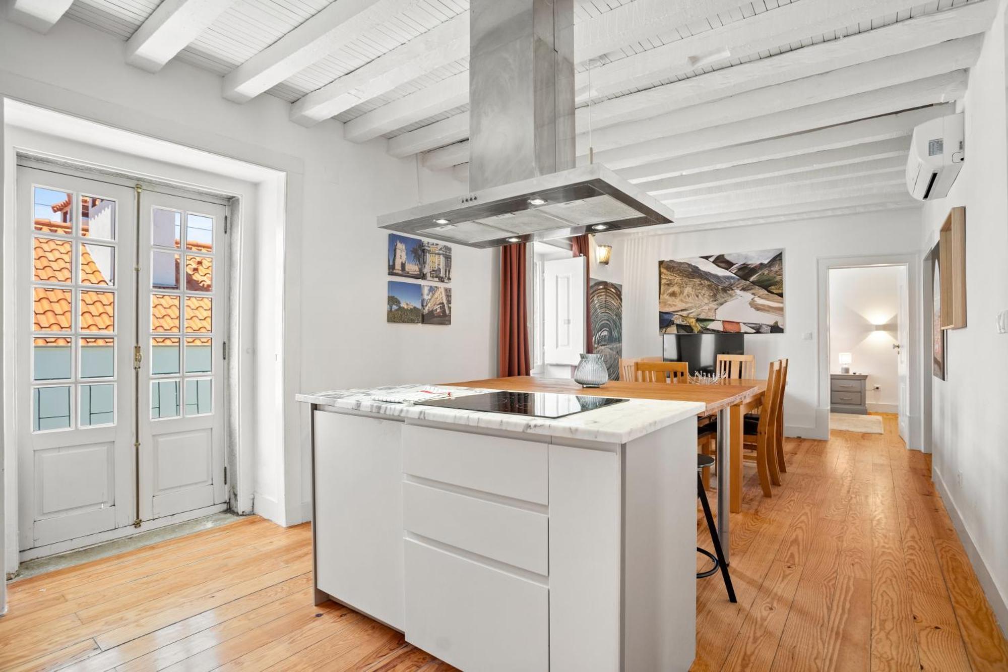 Apartment Spacious & Luxurious Penthouse In The Heart Of Lisbon
